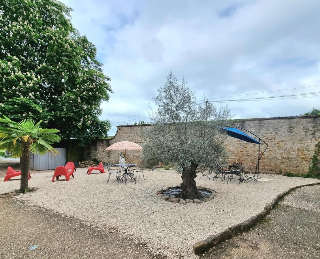 Le Manoir- Cluny Exterior foto